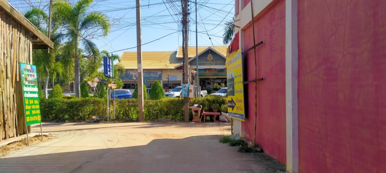 Rueang Sri Siri Pensión Sukhothai Exterior foto